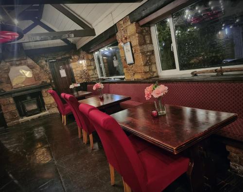 Restaurant, The Pelican Inn in Stapleford