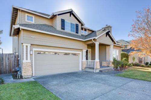 Wine-tasting, Light-filled and Kid-friendly House home