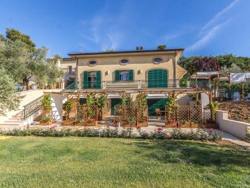  Belvilla by OYO Villa Sandra in Mondavio