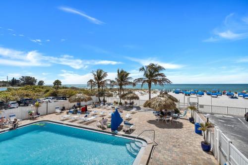 107 Beach Place Condos in St Pete Beach, USA