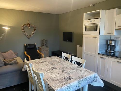 virtuve, Gite Perle de l'Ecaillon in Saint-Martin-sur-Ecaillon