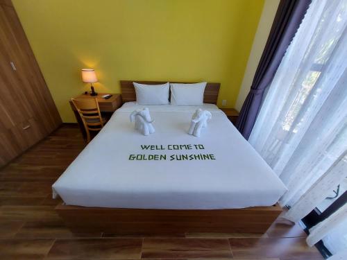 Golden Sunshine Villa