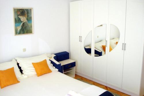 Apartments and rooms with parking space Makarska - 6767 - image 12