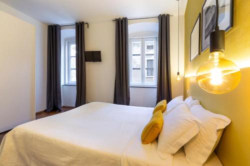  Tram apartment for 4 guests in Triest