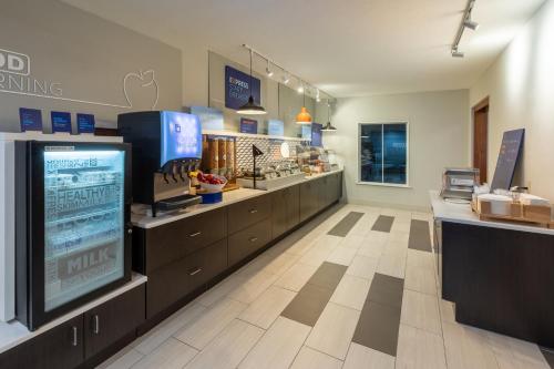 อาหารและเครื่องดื่ม, Holiday Inn Express Minden By IHG in มินเดิน (LA)