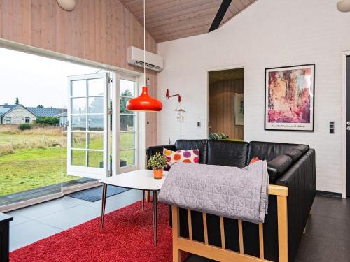 6 person holiday home in Juelsminde