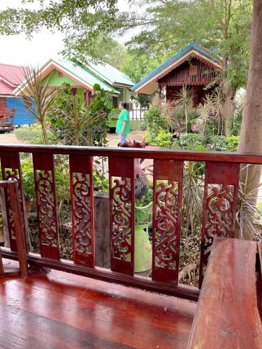 ウタイターニー Ruanmai Style Resort 1 2つ星 ホテル 外観