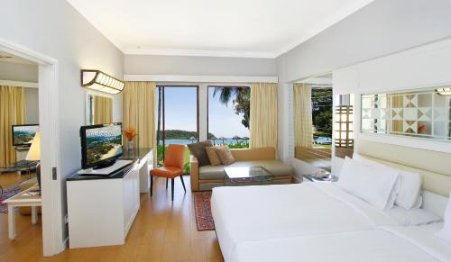 Holiday Villa Beach Resort & Spa Langkawi near Star Cruise Jetty