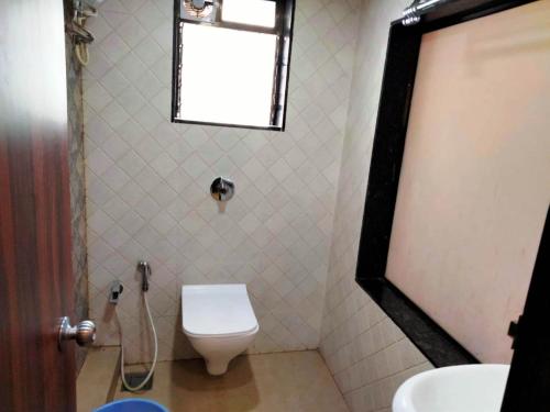 Bathroom, Sun Inn Residency in Kalyan