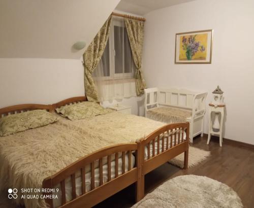 2 twin beds
