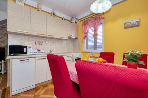 Apartment Simeone - image 14