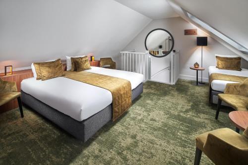 room detail thumbnail 0