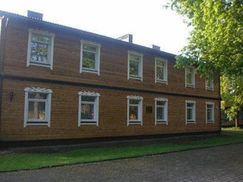 Isabela Apartments