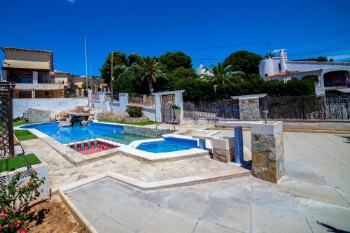 Casa adosada con piscina - Aralar ALBERT VILLAS