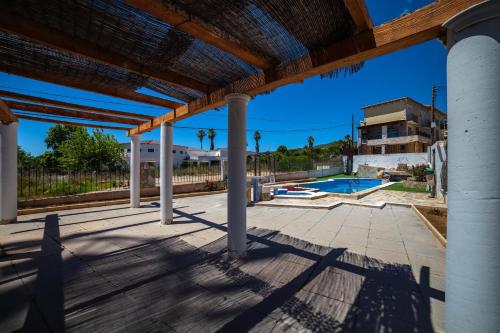 Casa adosada con piscina - Aralar ALBERT VILLAS