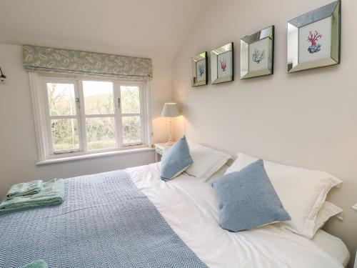 The Coach House Ventnor - image 11