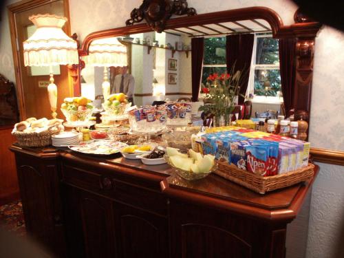 Ascot House - main image