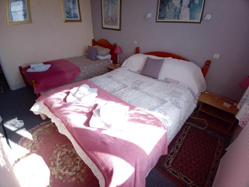 Lenard Charles Bed & Breakfast - image 6