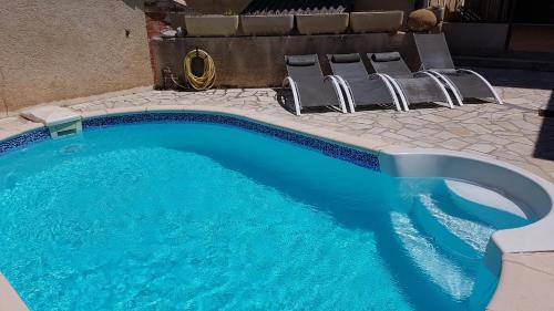 Zwembad, Les Valérianes (Les Valerianes) in Beaumes De Venise