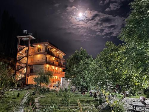 Karakorum View Hotel Karimabad