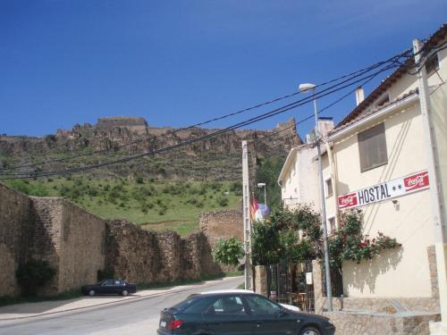  Hostal Restaurante La Muralla in Cañete