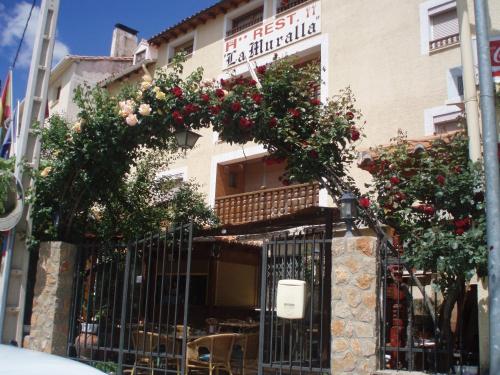  Hostal Restaurante La Muralla in Cañete