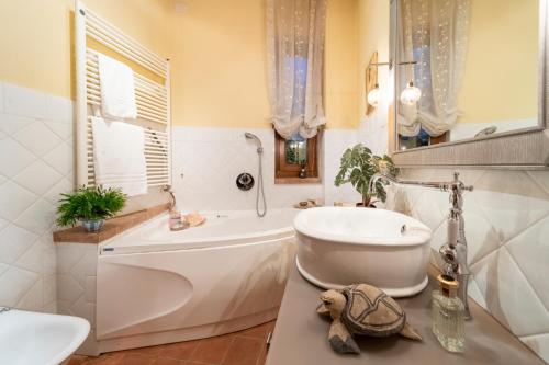 Villa Dossetti - Tap to explore photos