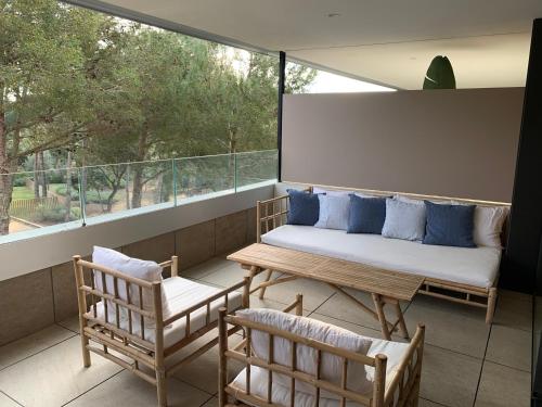 شرفة/ تراس, Calma S'Alguer Luxury Beach Apartment in Sant Joan de Palamos