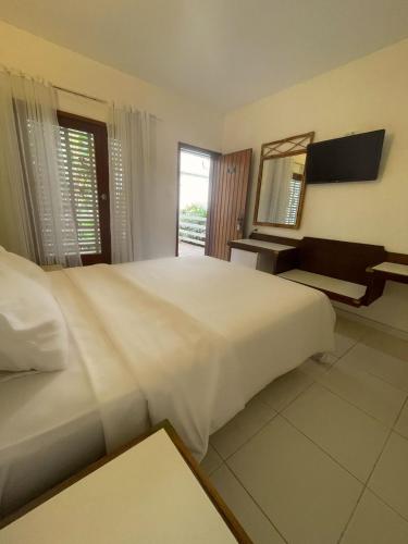 Guestroom, Delphin Beach Hotel in Guaruja