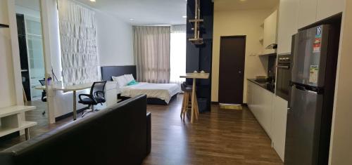 Landmark Residence 2 Service Apartment 5min to MRT 20min to KL, Hulu Langat