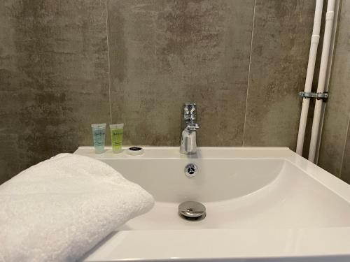 Fürdőszoba, Joli appartement au coeur de ville in Chateau-Thierry
