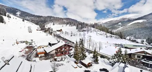 Schi- und Wanderhotel Berghof in Bad Kleinkirchheim, Österreich