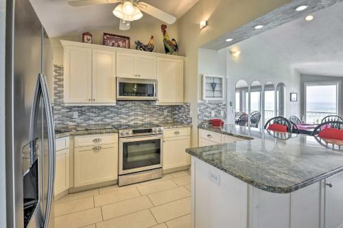 Sunny Florida Home w/ Decks & View, Steps to Beach in Flagler Beach (Florida)