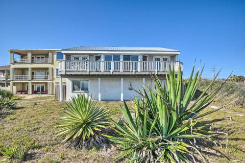 Sunny Florida Home w/ Decks & View, Steps to Beach in Flagler Beach (Florida)