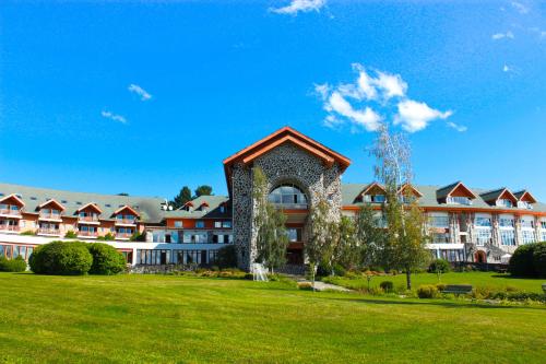 Hotel Termas Puyehue Wellness & Spa Resort - Accommodation - Puyehue