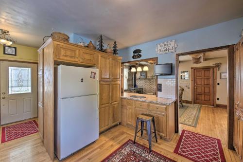 Quaint & Family-Friendly Watertown Farmhouse! in Watertown