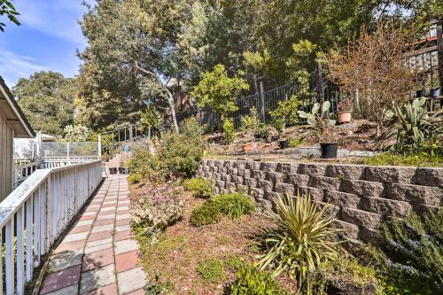 Peaceful Oakland Oasis with Private Yard!