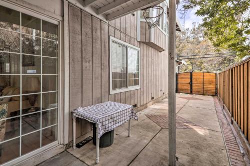 Peaceful Oakland Oasis with Private Yard!