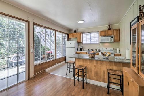 Peaceful Oakland Oasis with Private Yard!