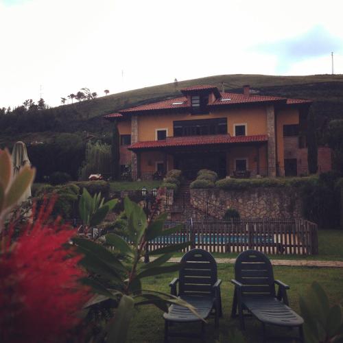 Hotel Rural La Lluriga