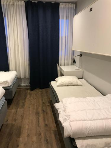 Åsens Vandrarhem Uvboet Room Type - Family Room with Private Bathroom