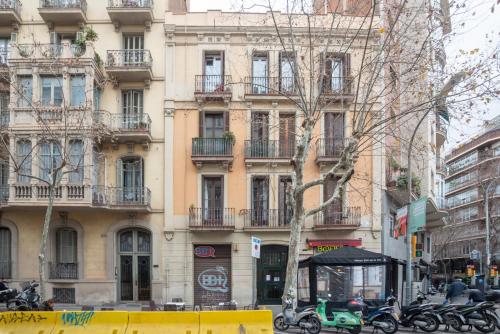 Barcelona Eixample, Барселона (фото 7)