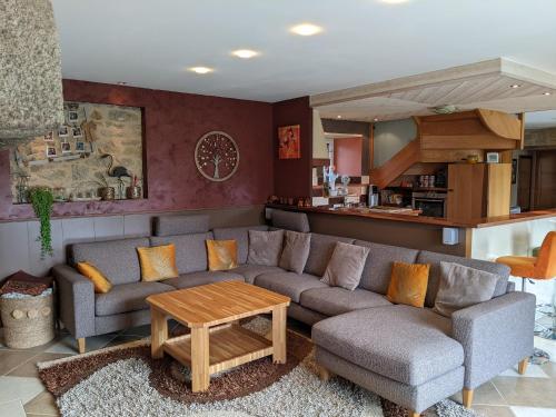 Longère aux portes de Vannes avec grand jardin gîte à louer Saint-Nolff