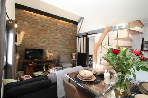 LE CHALET DES MERVEILLES gîte à louer Saint-Crépin