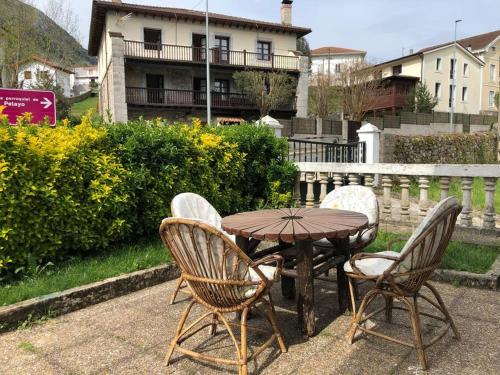 Amplia casa en Arredondo gîte à louer Ogarrio