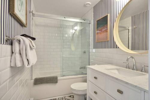 North House - Spectacular 3 Bedroom Old Quebec Penthouse - image 3