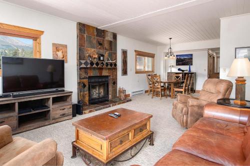 Village Antero Quicksilver SuperChair Condo Ski In Ski Out in Breckenridge, USA