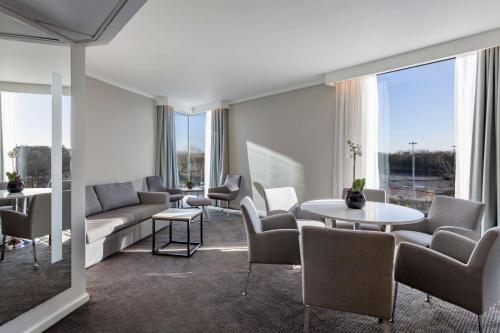 Radisson Blu Hotel London Stansted Airport - image 6