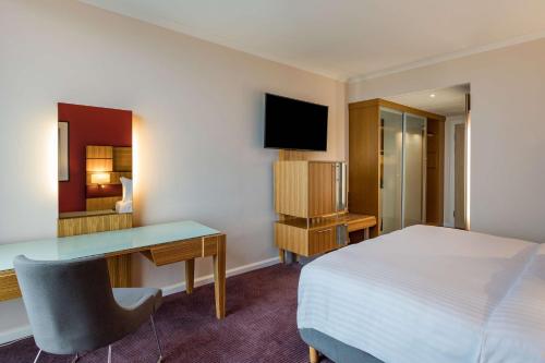 Radisson Blu Hotel London Stansted Airport - image 14
