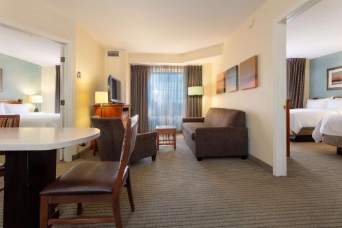 Sonesta ES Suites Anaheim Resort Area